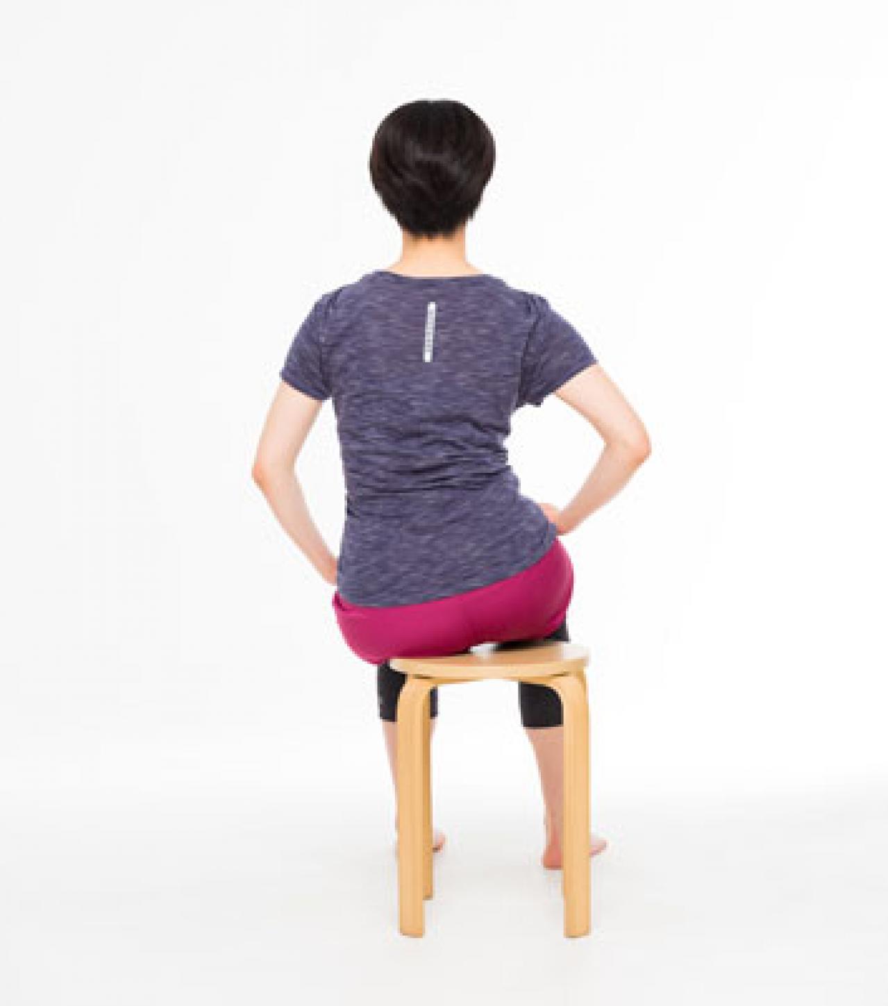 つい脚を組んでしまう人は、腰痛になりやすい！座ってできる簡単な腰痛予防法（画像7）