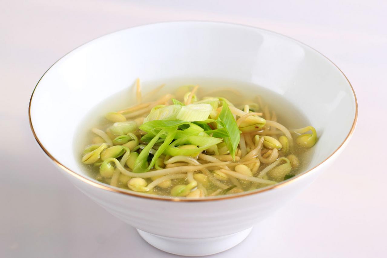 【愛の不時着】にも【梨泰院クラス】 にも出てきたスープは…？　二日酔いに愛の「豆もやしスープ」