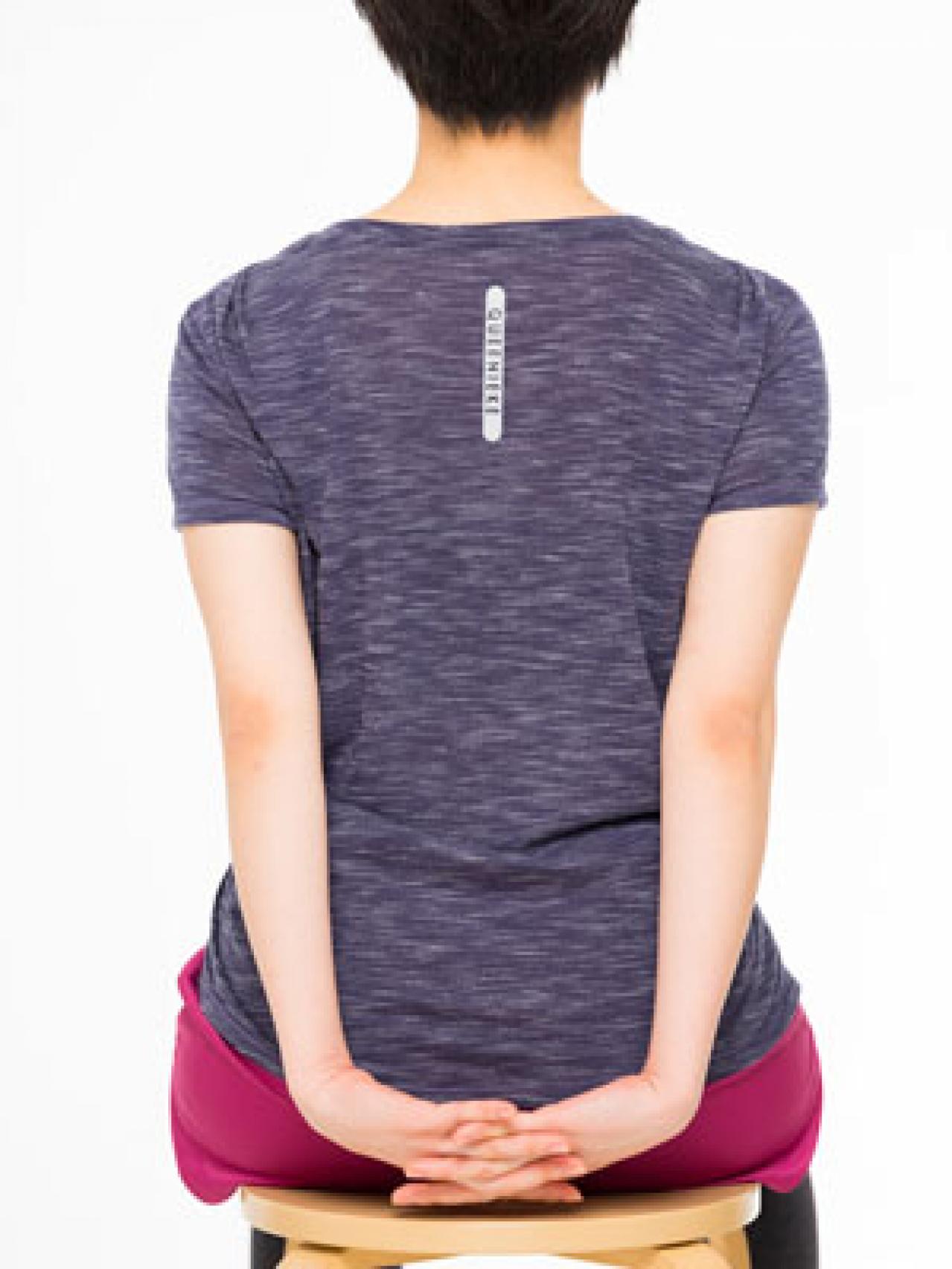 ねこ背を矯正するストレッチ方法。キャットレッチで楽しく姿勢改善（画像3）