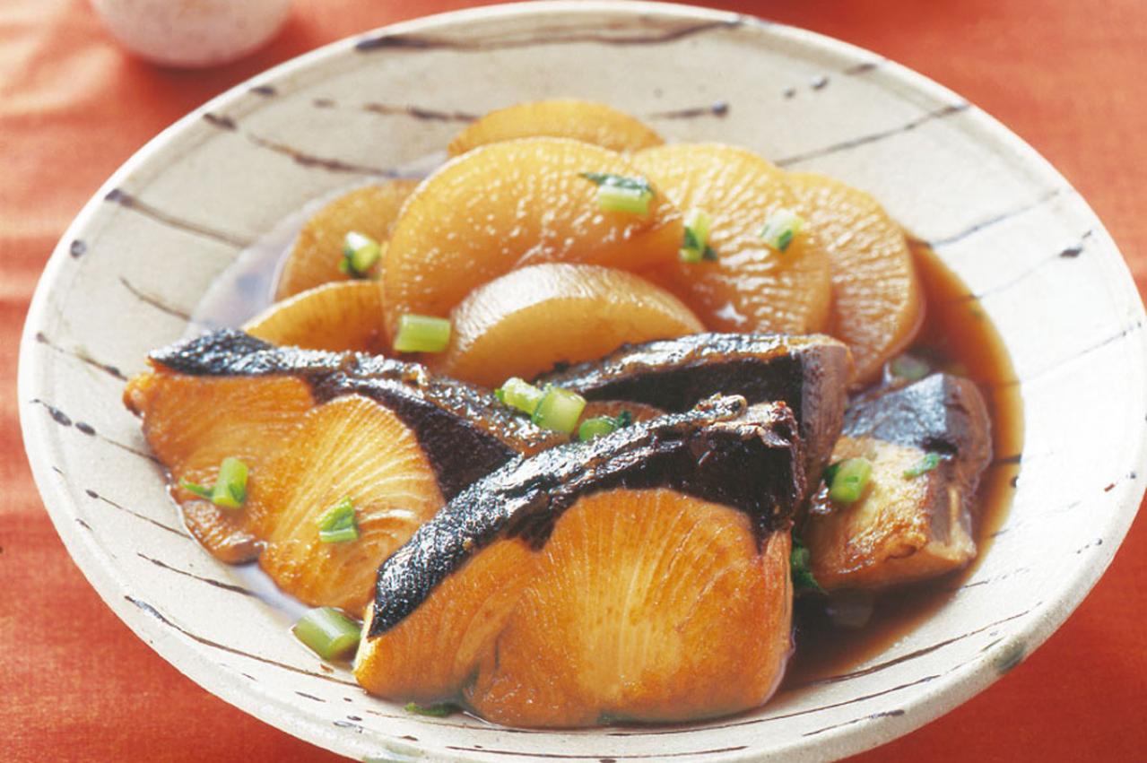 【ぶり大根】の味がしみない人、必見！ 絶対に失敗しない煮汁の配合とは？ レンジでできる時短レシピも紹介