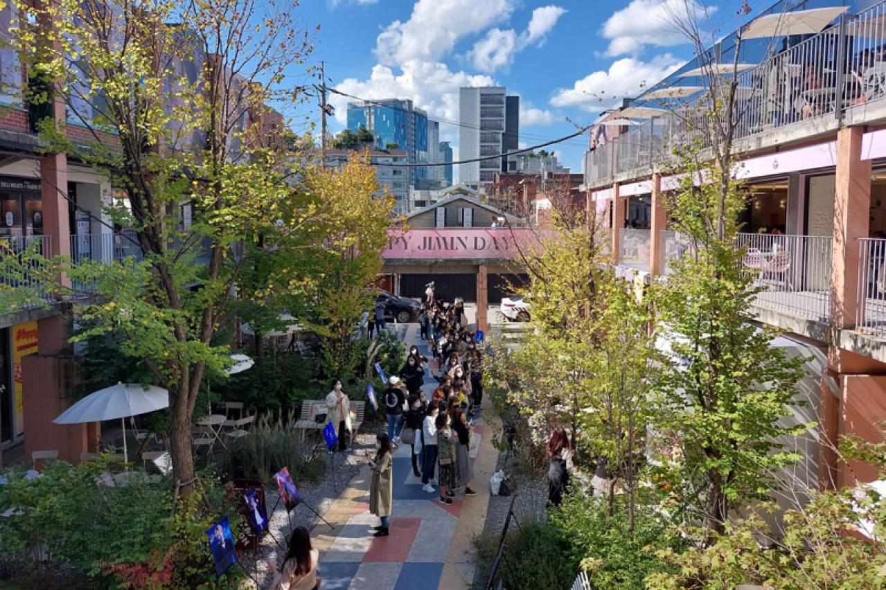 誕生日を祝ってBTSのジミン一色になった、ソウルの聖水洞にある「聖水連邦」（画像3）