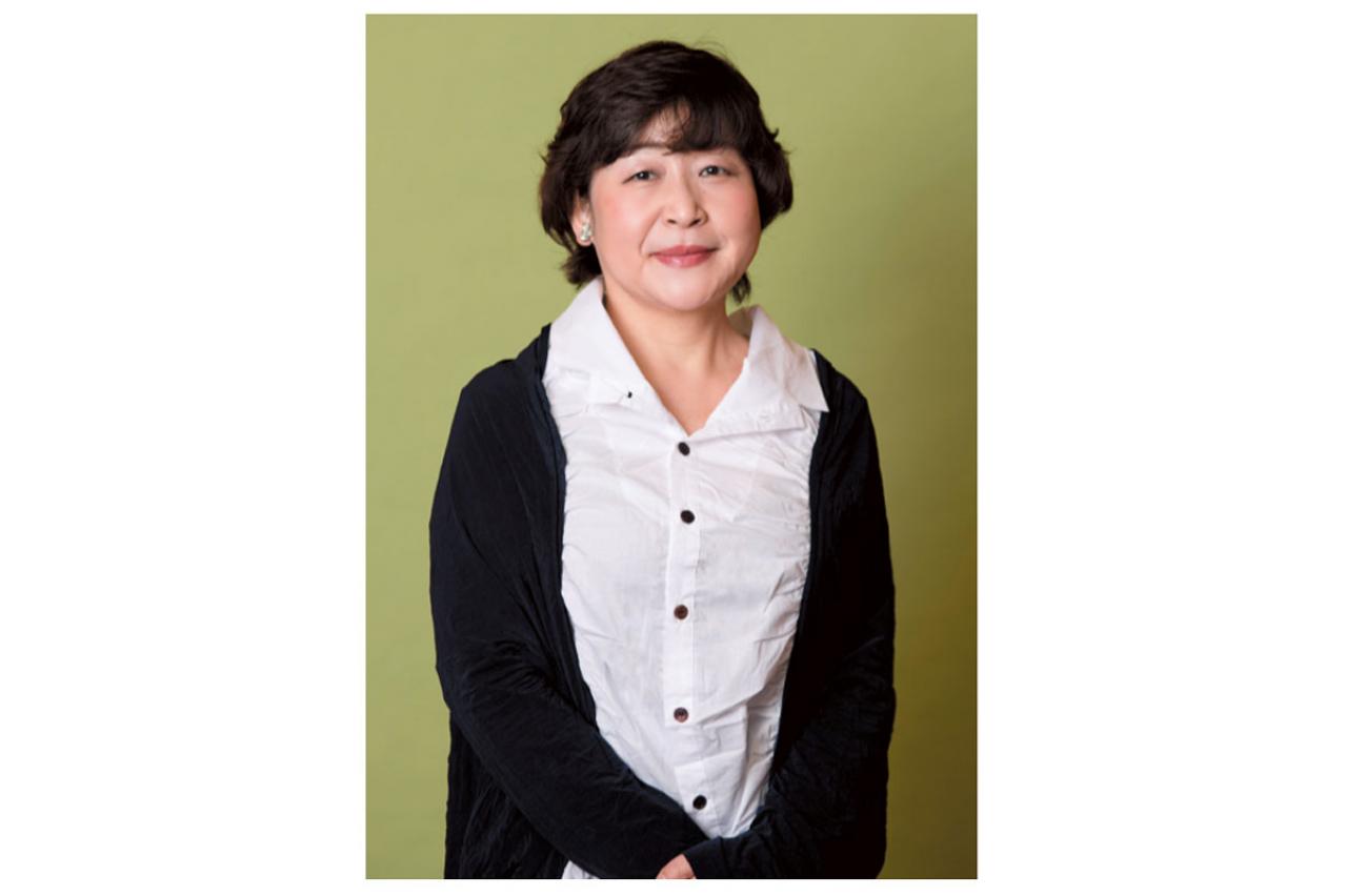 中島京子さんが「結婚」をテーマに描く短編集『オリーブの実るころ』　父の終活、母の家出、重婚。さまざまな形の結婚を通して見えてくる愛、そして家族とは