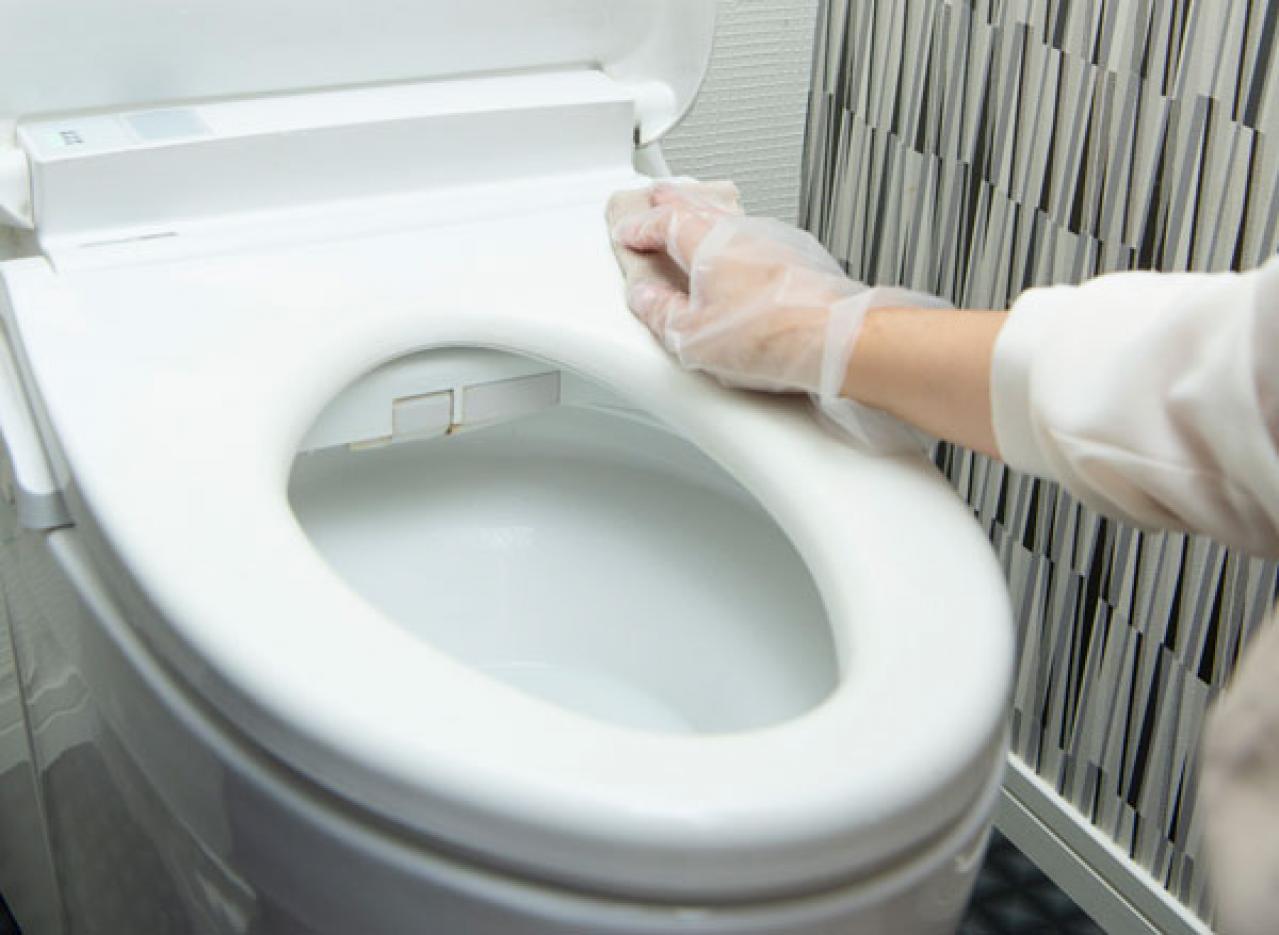 【トイレの便器・壁・床】を清潔にキープ！　さぼったリングもナチュラル洗剤できれいに【ラクラク掃除】（画像5）