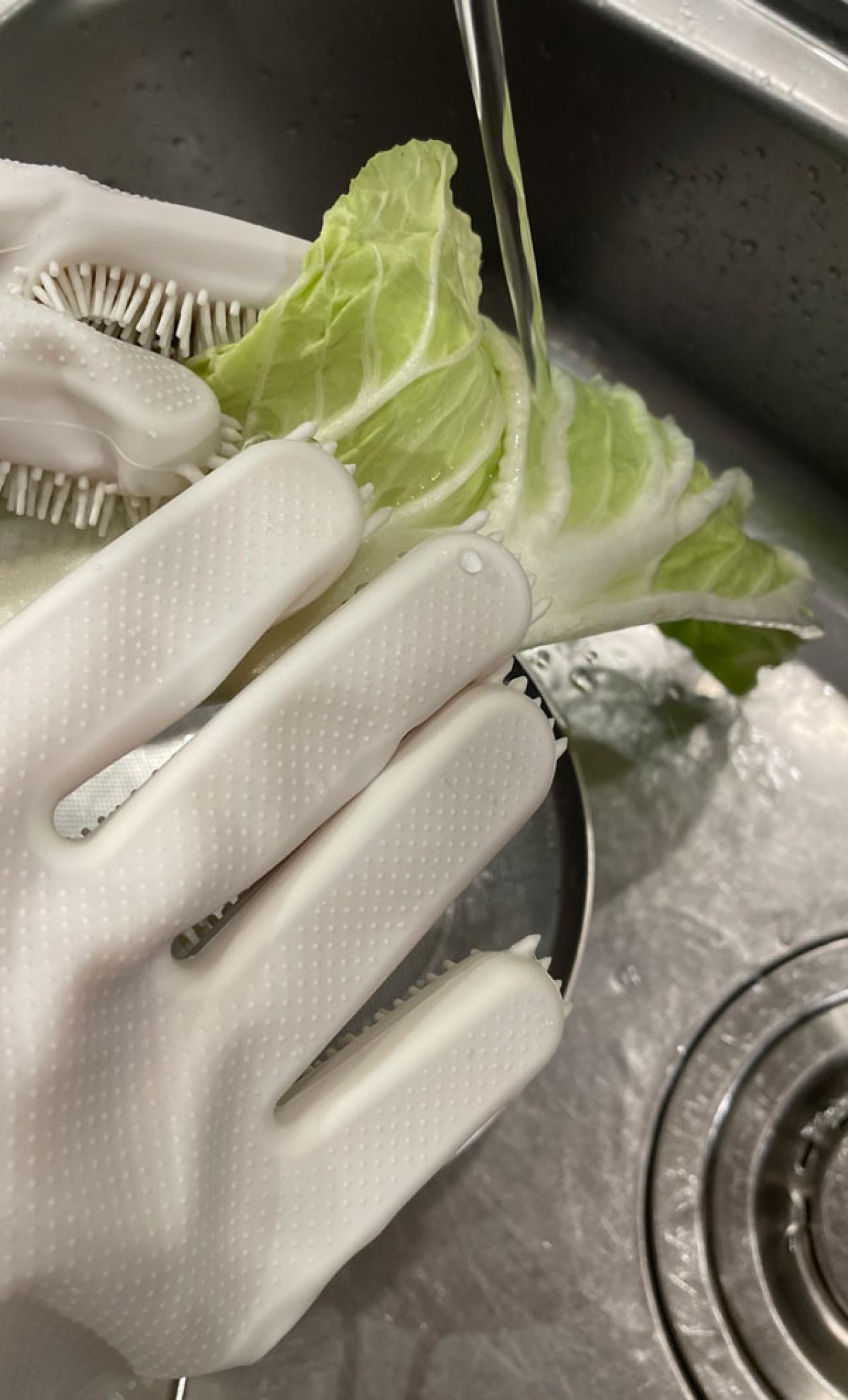 食器も部屋もラクにピカピカ！【スリコ】シリコン手袋で洗い物もお風呂もしっかりきれい（画像5）