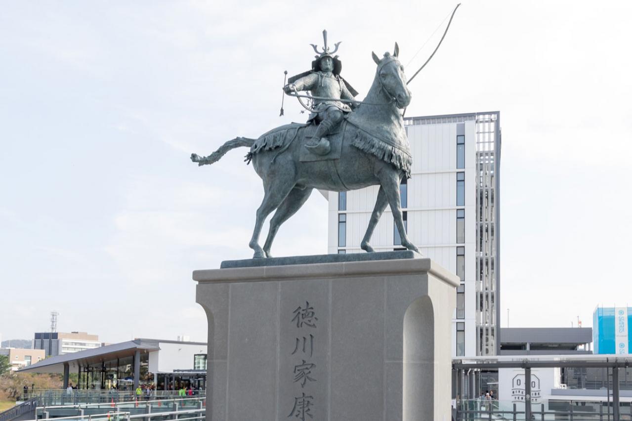 「どうする家康」がもっと楽しめる、登場人物の背景紹介。家康家臣団のリーダー大森南朋さんと松潤の関係は？