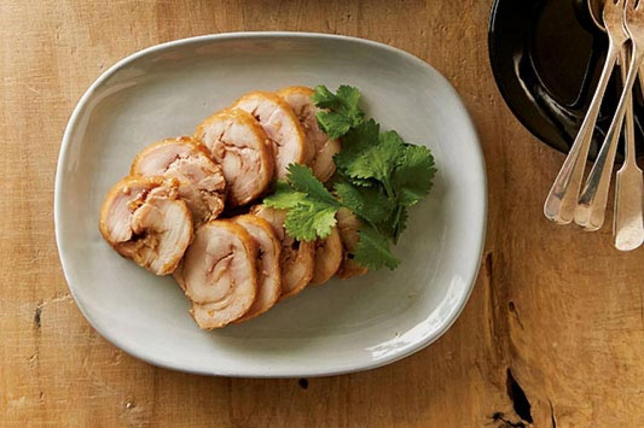 「鶏ハム」が【ポリ袋でレンチン】で絶品！胸ハムはさっぱり塩味、ももハムはごま油風味でジューシー。おもてなし料理に！（画像5）