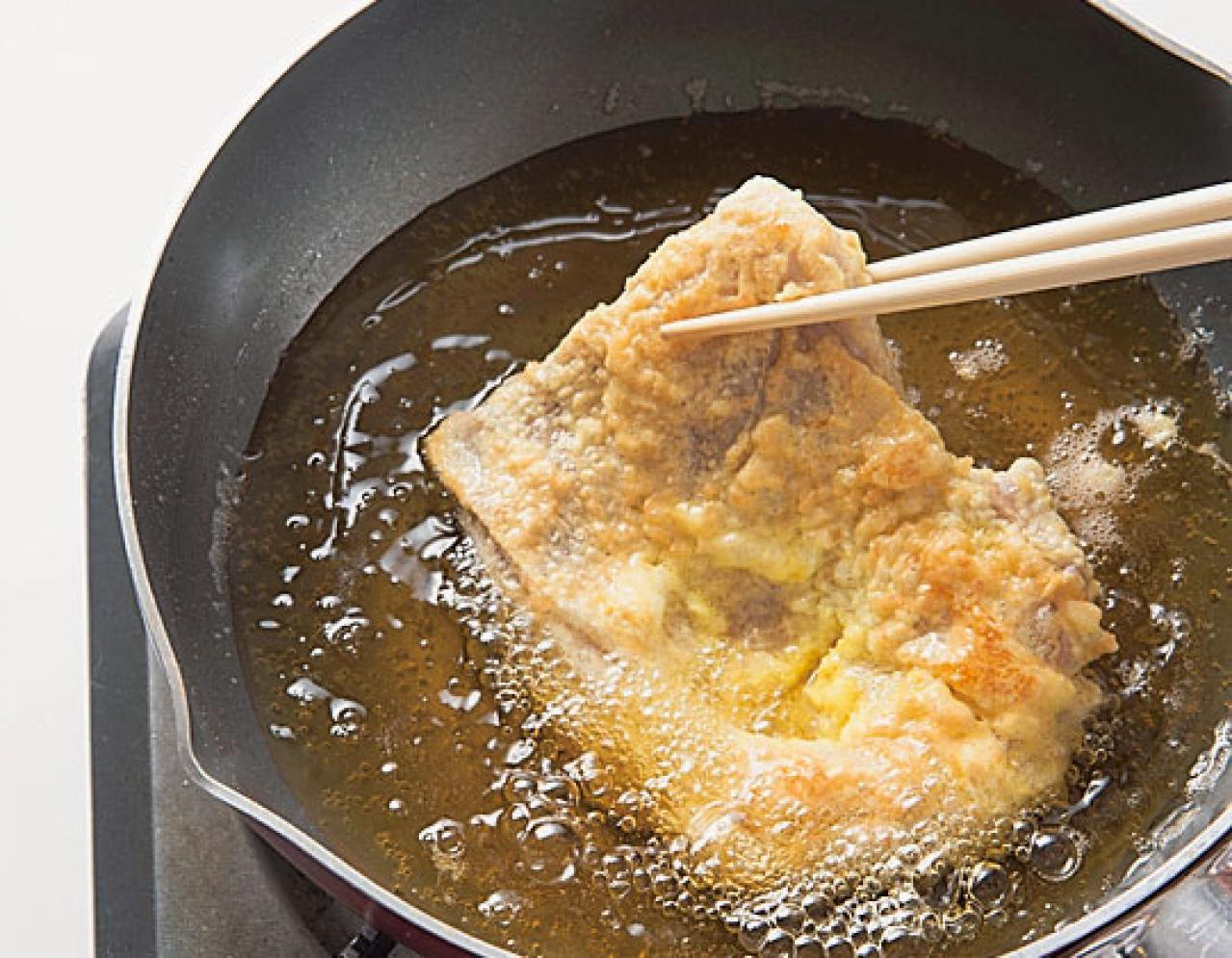 【時短和食】フライパンで「チキン南蛮」を油少なめでカラッと揚げる方法を伝授！（画像6）
