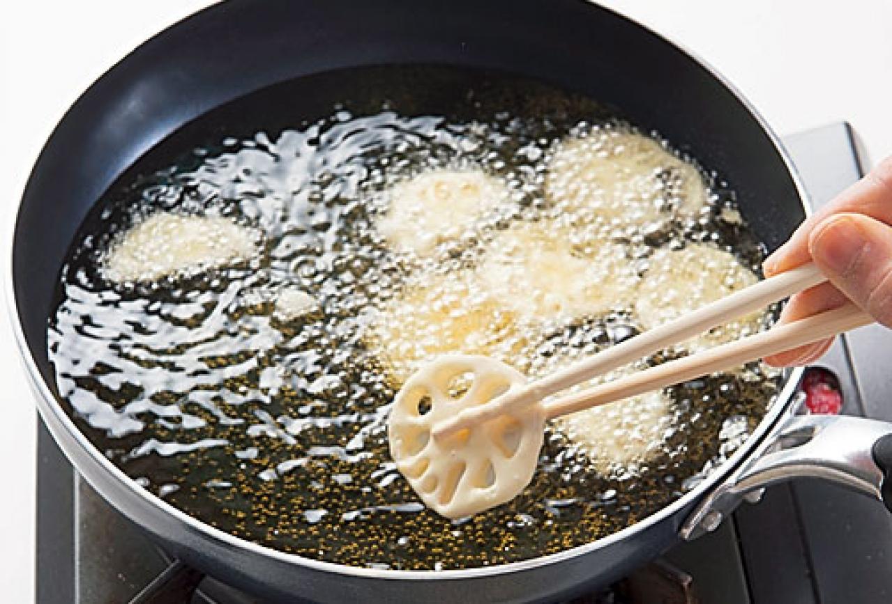 【時短和食】フライパンで「チキン南蛮」を油少なめでカラッと揚げる方法を伝授！（画像9）