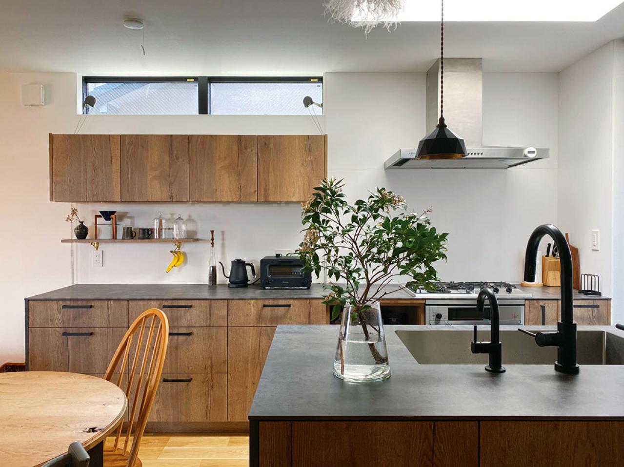 インスタグラマー【yuri___1115さん】のお宅を拝見！ ヴィンテージのインテリア、作家の器、猫たち｜素敵な人の家時間（画像3）