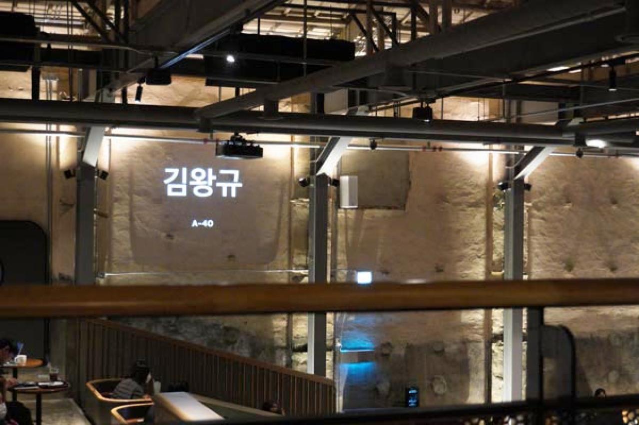 ソウルで最大の市場・京東市場内にできたスターバックスは、古い映画館を改装した新名所！【2023年連載1位記事】（画像5）
