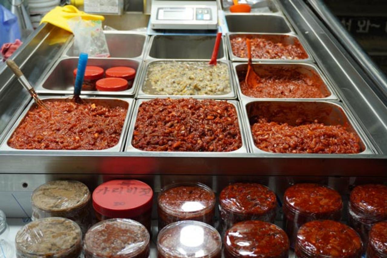 ソウルで最大の市場・京東市場内にできたスターバックスは、古い映画館を改装した新名所！【2023年連載1位記事】（画像9）