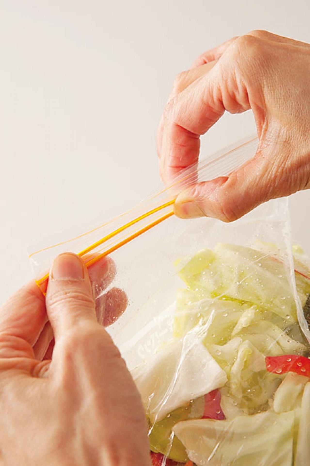 たった１時間漬けるだけ！キャベツのサラダ漬けで野菜不足を解消。きゅうりのサラダ漬けも（画像6）