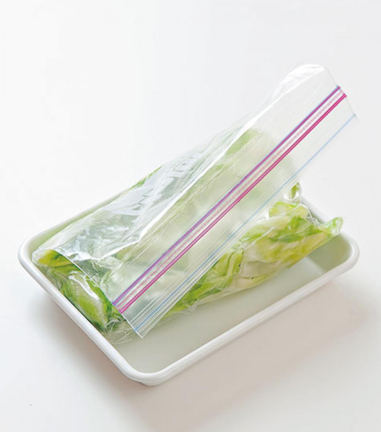 たった15分で漬け上がる！【キャベツの浅漬け】はサラダを作るよりも簡単。おいしくてキャベツの大量消費にも（画像5）