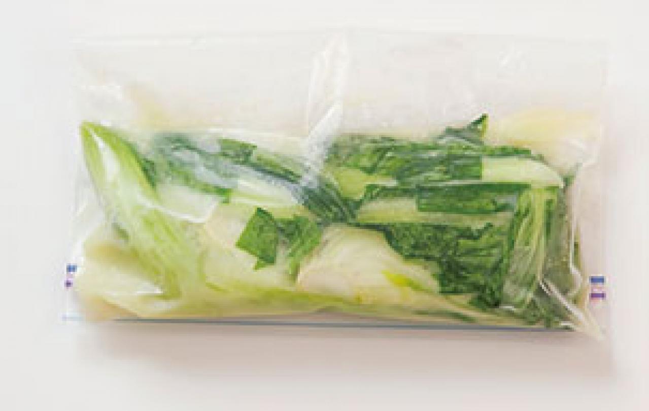 わずか15分で漬け上がる！【ズッキーニの浅漬け】は絶妙な中華風味。セロリ、チンゲンサイの浅漬けも（画像3）