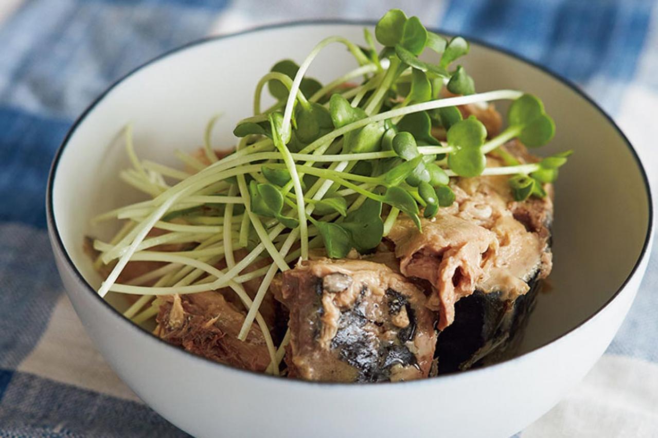 【さば缶】の簡単＆おいしいレシピ2選。夕食のおかずがたちまち完成！｜上田淳子さんのラクするご自愛ごはん