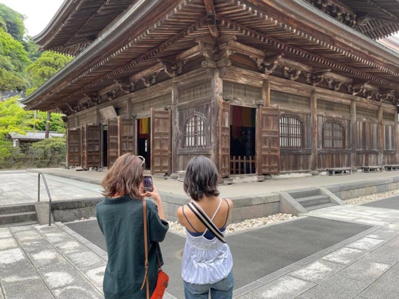 スマホですてきな旅行写真！「大仏と２ショットを撮るには？」プロが教える大きな建物の写真の撮り方（画像19）
