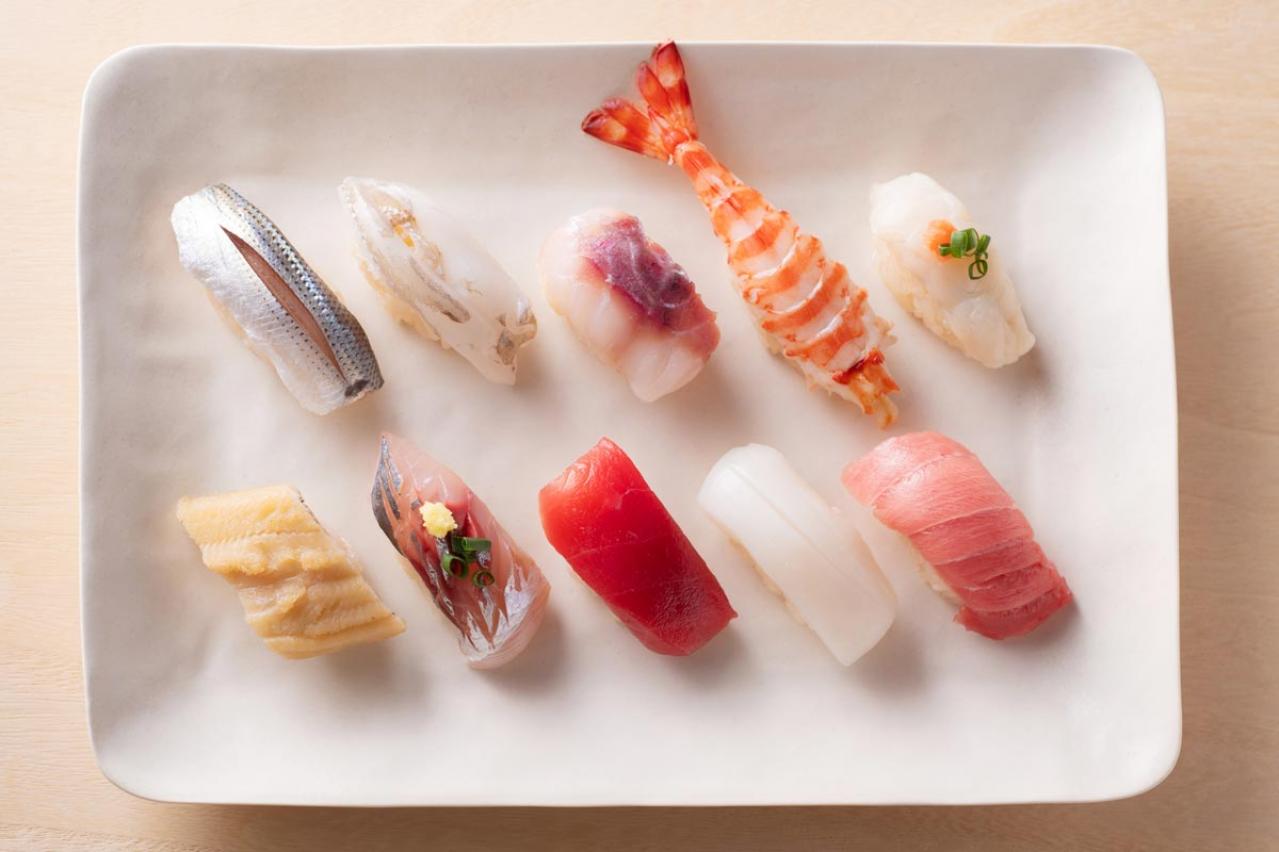 小越明子さん絶賛のお取り寄せ【お寿司にビール】おもてなしの冷凍寿司/スワンレイクビール