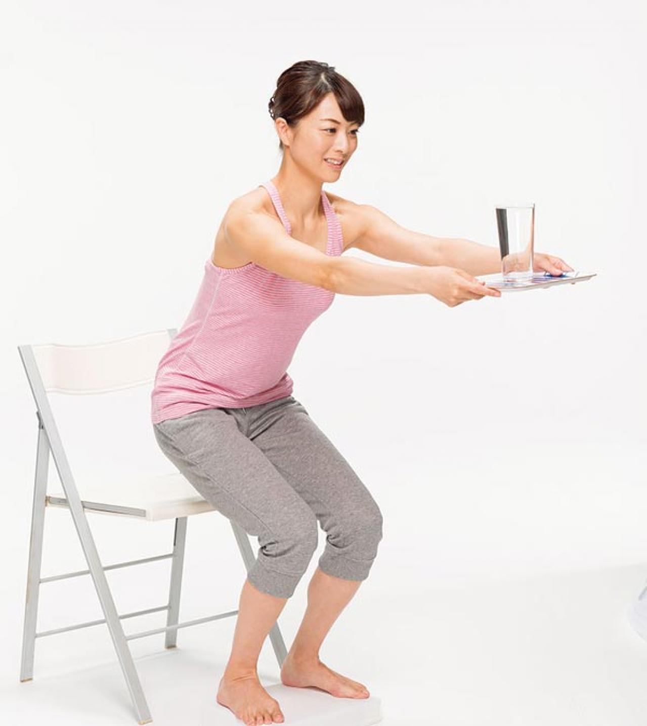 たった3ステップで「下腹ぽっこりに効く！」50代からの体幹スクワット（画像5）