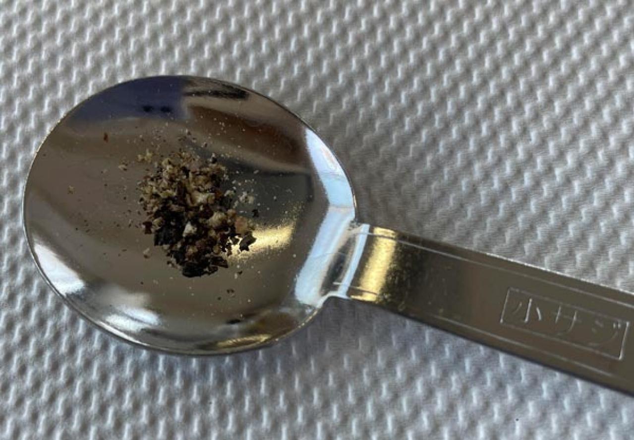 【スリコ】のおしゃれな「電動ミル」で調理力アップ！　片手で使える便利さと挽き加減がすばらしい（画像6）