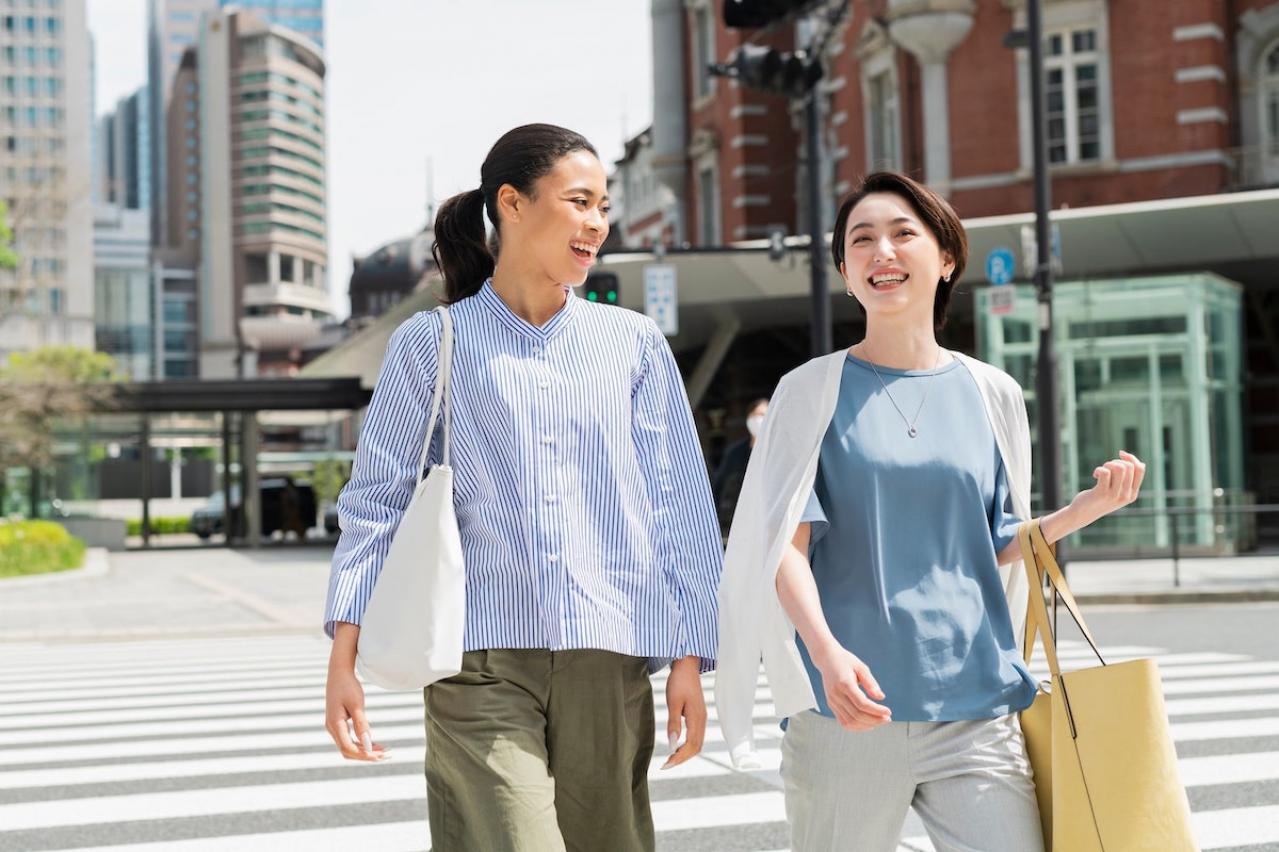 【会話術】「話題が豊富」「気を使わせない」「明るく前向き」な人になるために今すぐ行いたいことは？｜コミュニケーションのプロがアドバイス