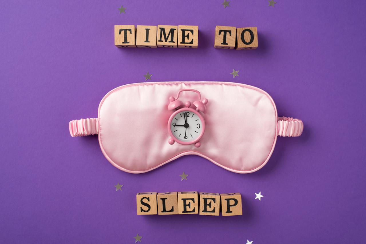 【50代からの快眠術】朝までぐっすりと眠れる体になるための「生活習慣」と「食事のコツ」とは？