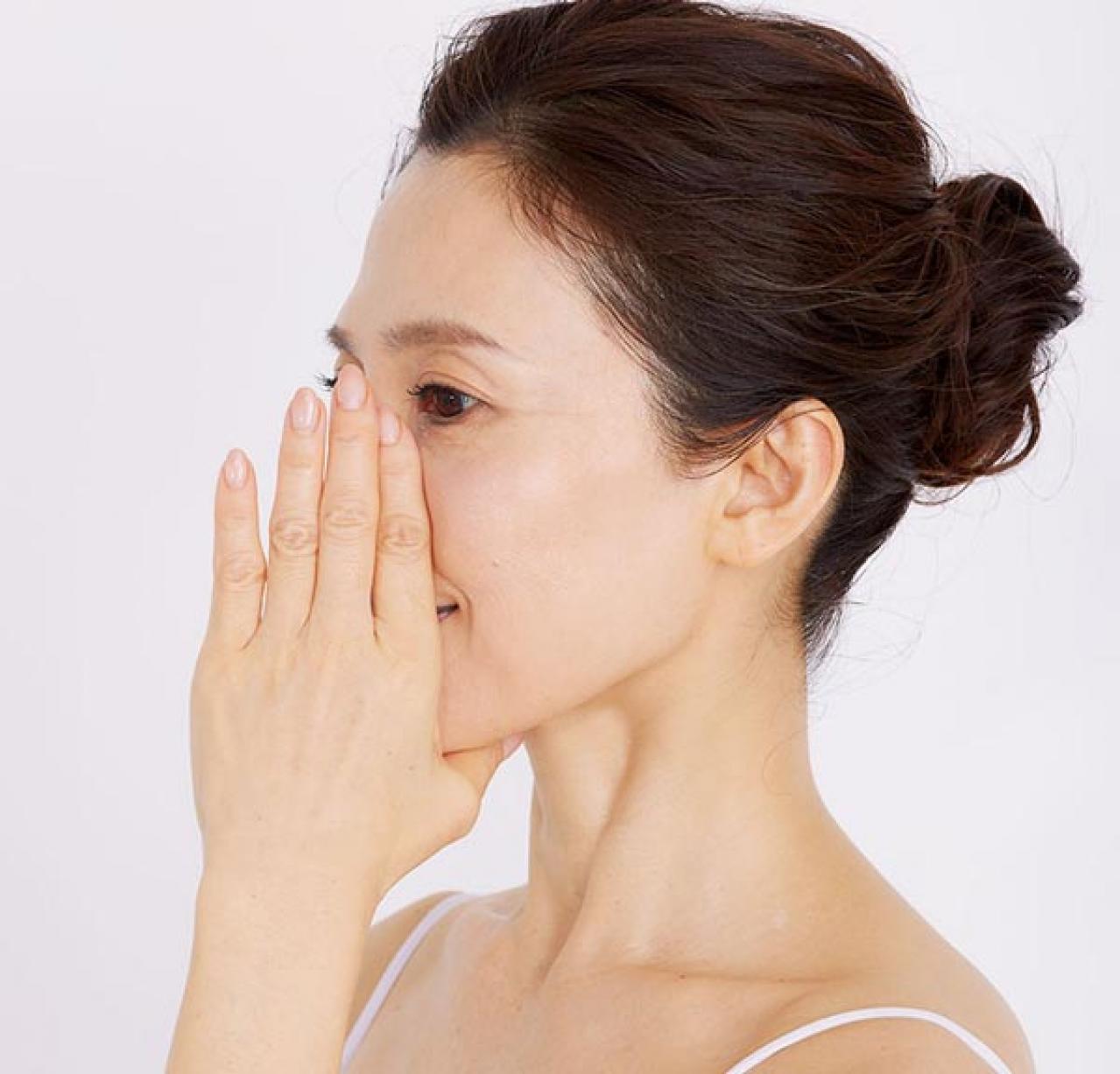 マスクを外してもすっきり！【たるみ、シワのケア】余分な老廃物をサーッと流す筋膜リフトとは？（画像2）