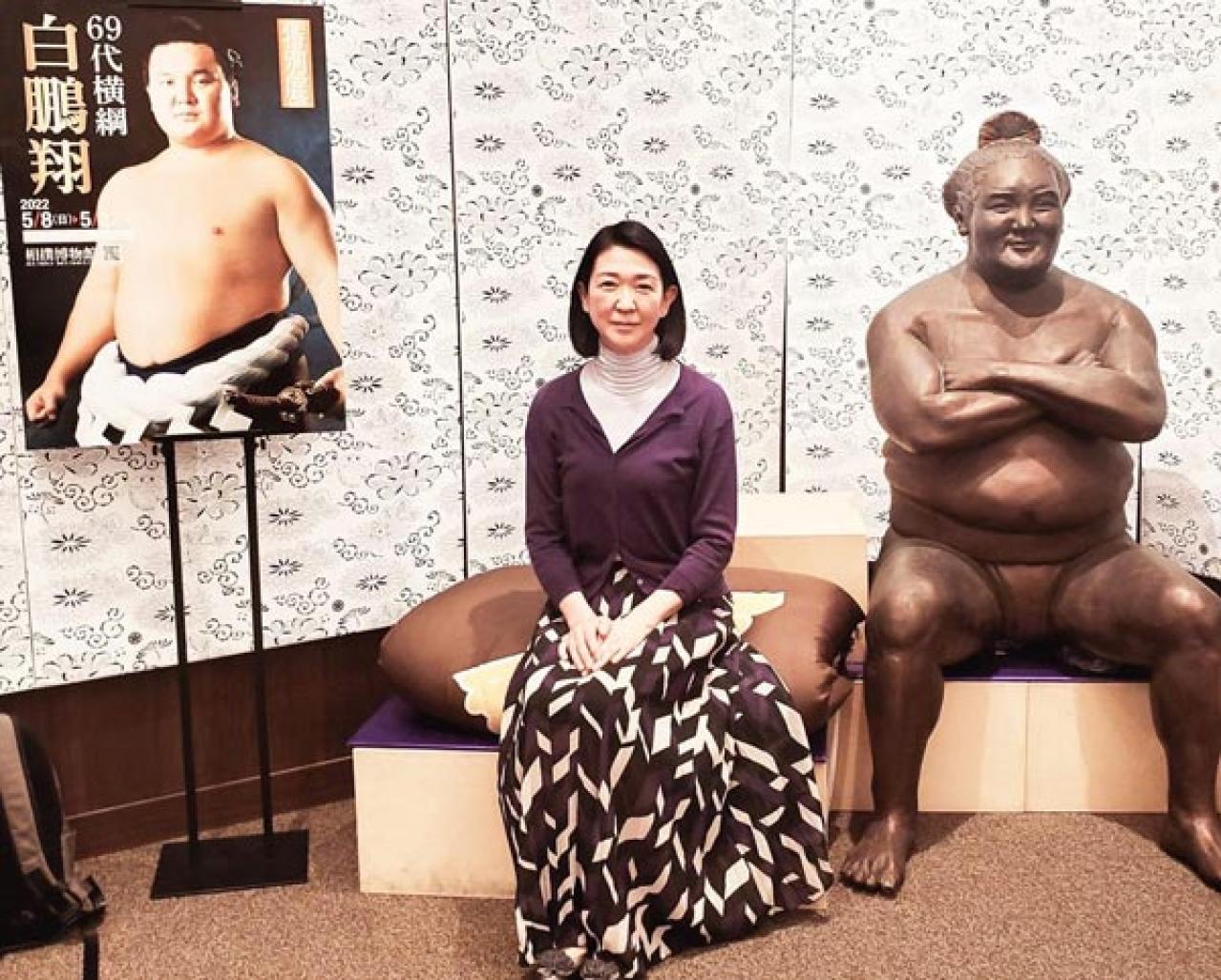 紺野美佐子さんが美声をキープするコツ。「毎日、歌ったり早口言葉で声帯の筋トレをしています」（画像2）