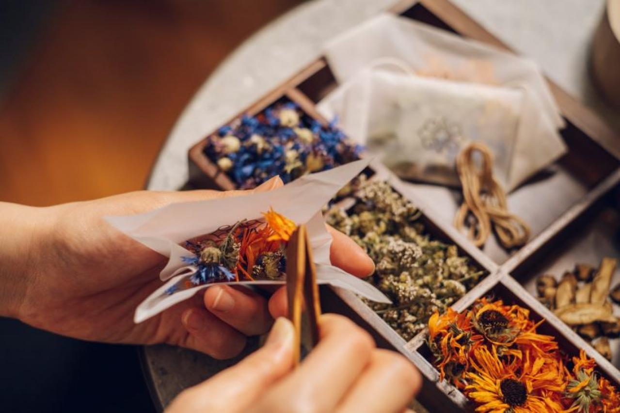 【心と体を癒す、温泉宿紀行】夏の北海道で「モール温泉」の開放感を！アイヌ文化も楽しめる「界 ポロト」で2泊3日の旅（画像6）