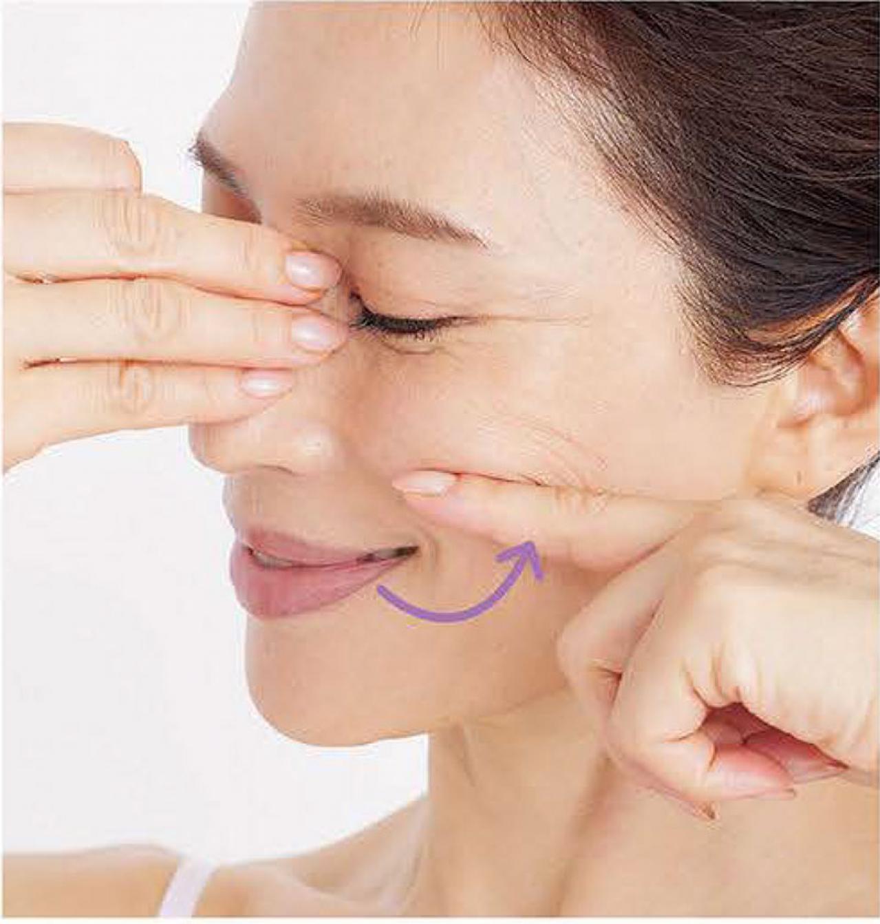 長いマスク生活で深くなった【ほうれい線がすっきり】筋膜リフトケア。筋膜をピンと張る！（画像4）