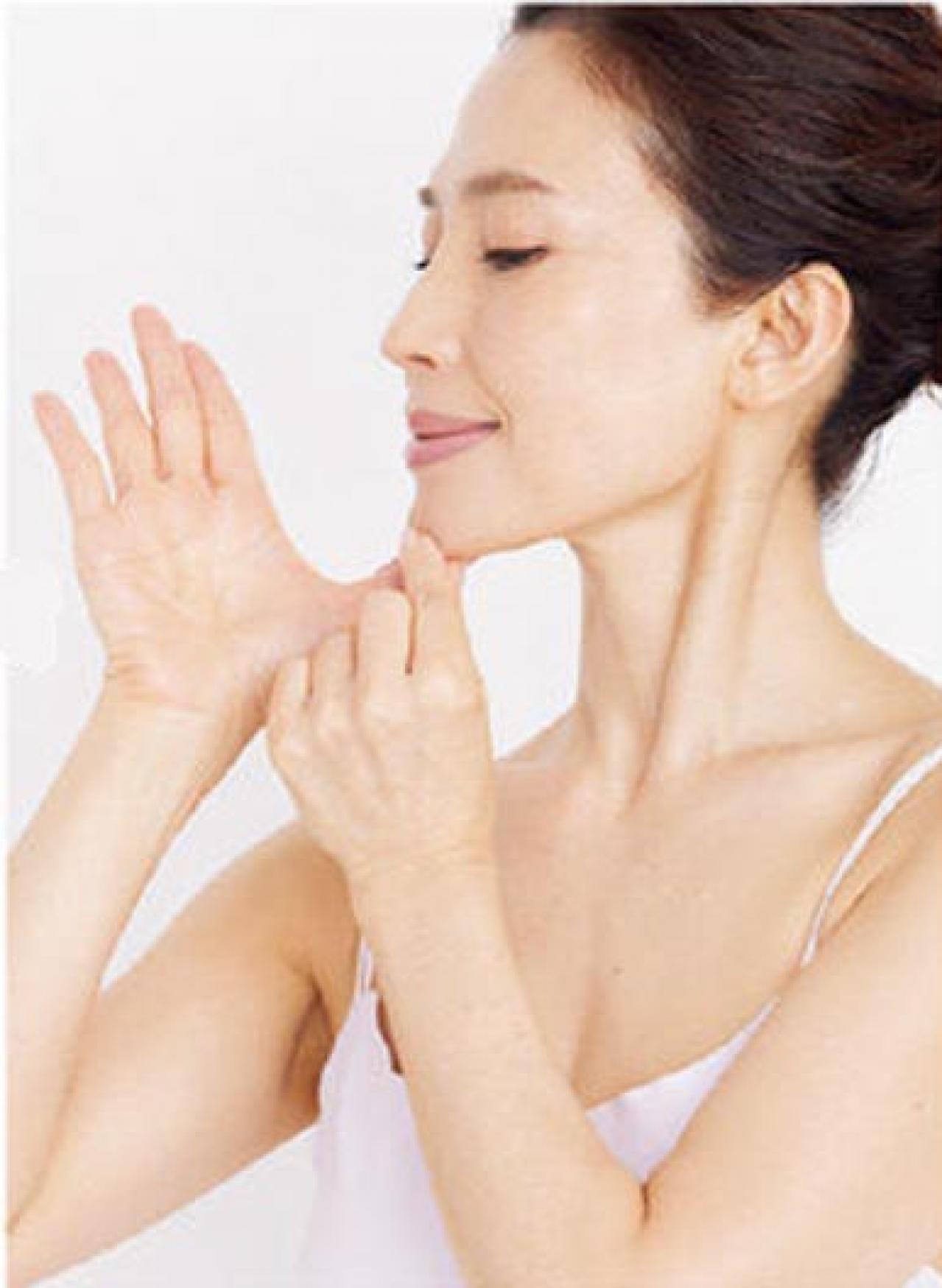 マスクの下、あご下すっきり！【フェイスラインを整える】筋膜リフトケア（画像4）