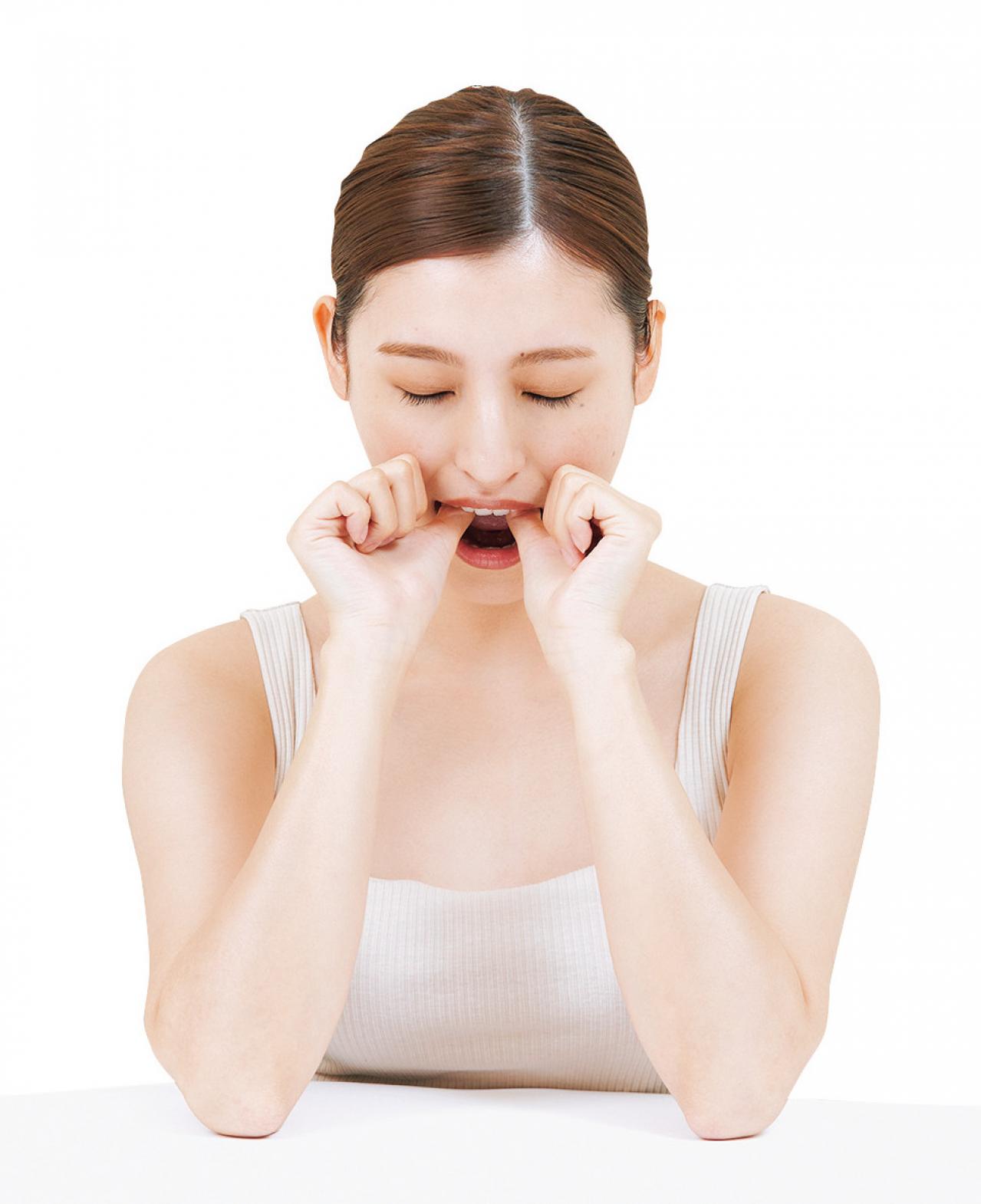 顔の左右バランスを整えて、すっきりとした小顔に【顔面縮小マッサージ】（画像12）