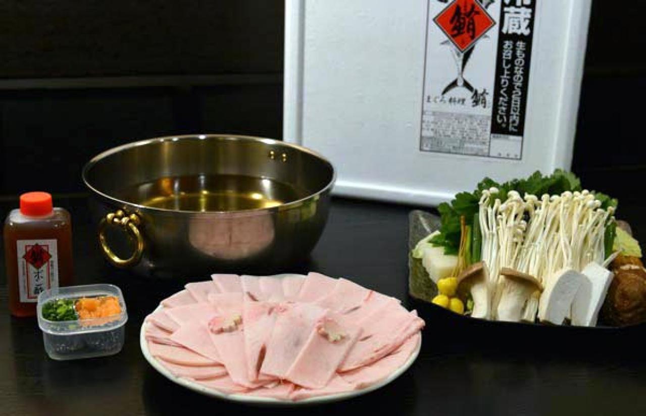 【旅先で出会ったおいしい魚】料理研究家  牛尾理恵さんのお取り寄せ　武士のあじ寿司の駅弁/まぐろしゃぶしゃぶ専門店しびの宅配セット（画像4）