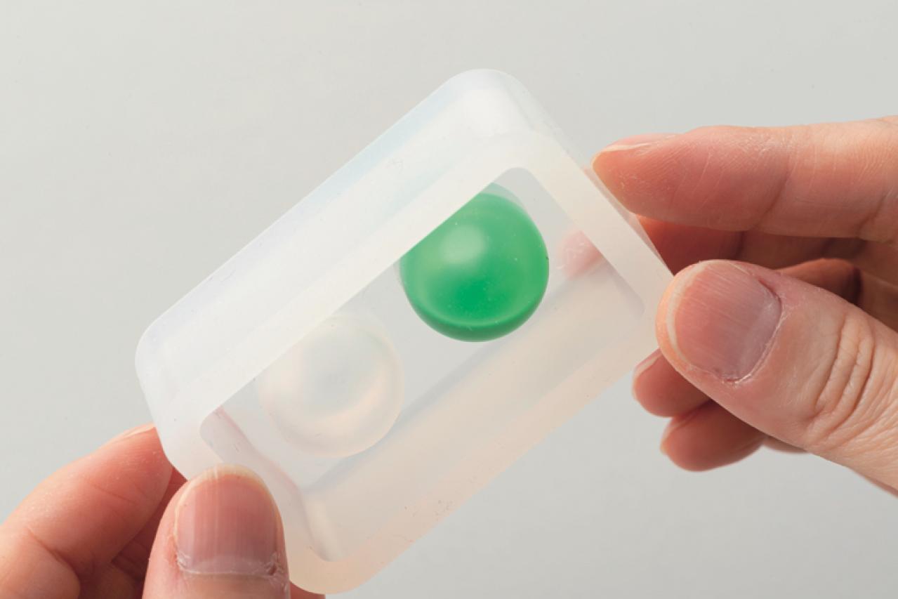 【レジン】アクセサリー作りに必要な「基本テクニック」を紹介（画像4）