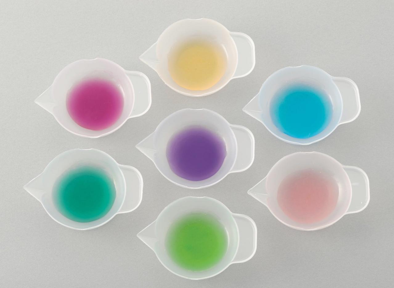 【レジン】で簡単！ 夏に作りたい！ キャンディーカラーのブレスレット（画像3）