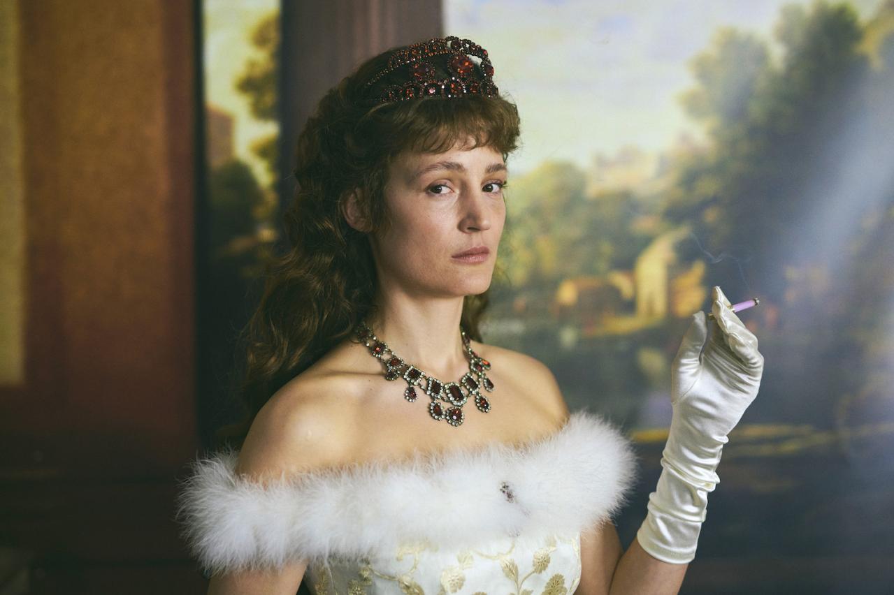 【中野翠のCINEMAコラム】さすがの美貌も衰え始めたエリザベートに突き抜けたおかしみがにじむ『エリザベート 1878』（画像2）