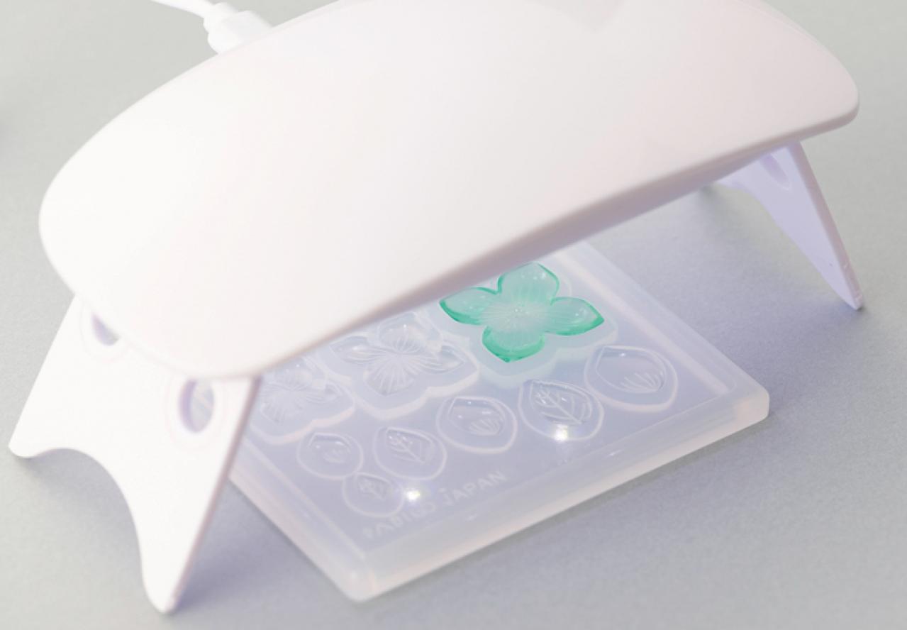 【レジンアクセサリー】簡単！ プレゼントにもおすすめ「蓮の花のヘアピン」（画像7）