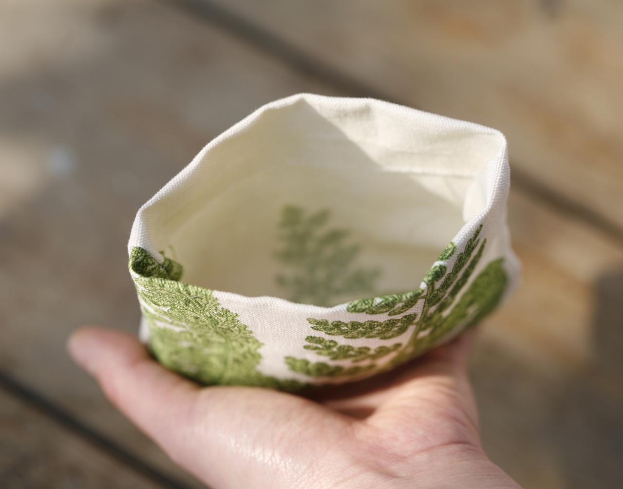 【ガーデニング】鉢カバーで「観葉植物」をよりおしゃれに楽しむ！ 吉谷桂子さん流の簡単アイデアとは？（画像6）