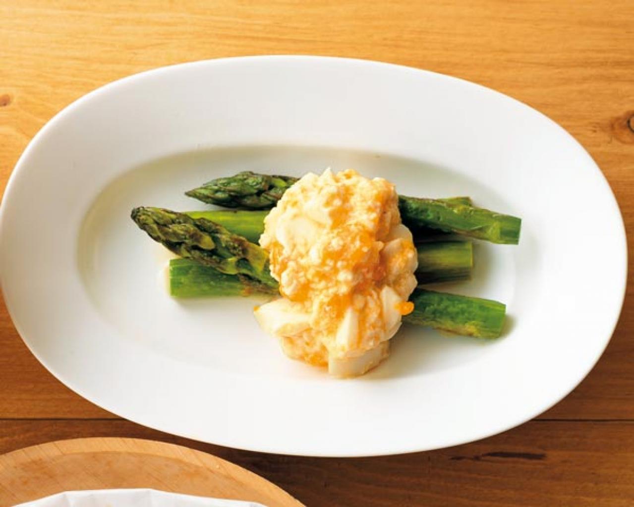 【ダイエット献立】たんぱく質たっぷりの「ささ身のみそバターレンチン包み蒸し」。1人分の材料費199円以下で節約にもなる！（画像3）