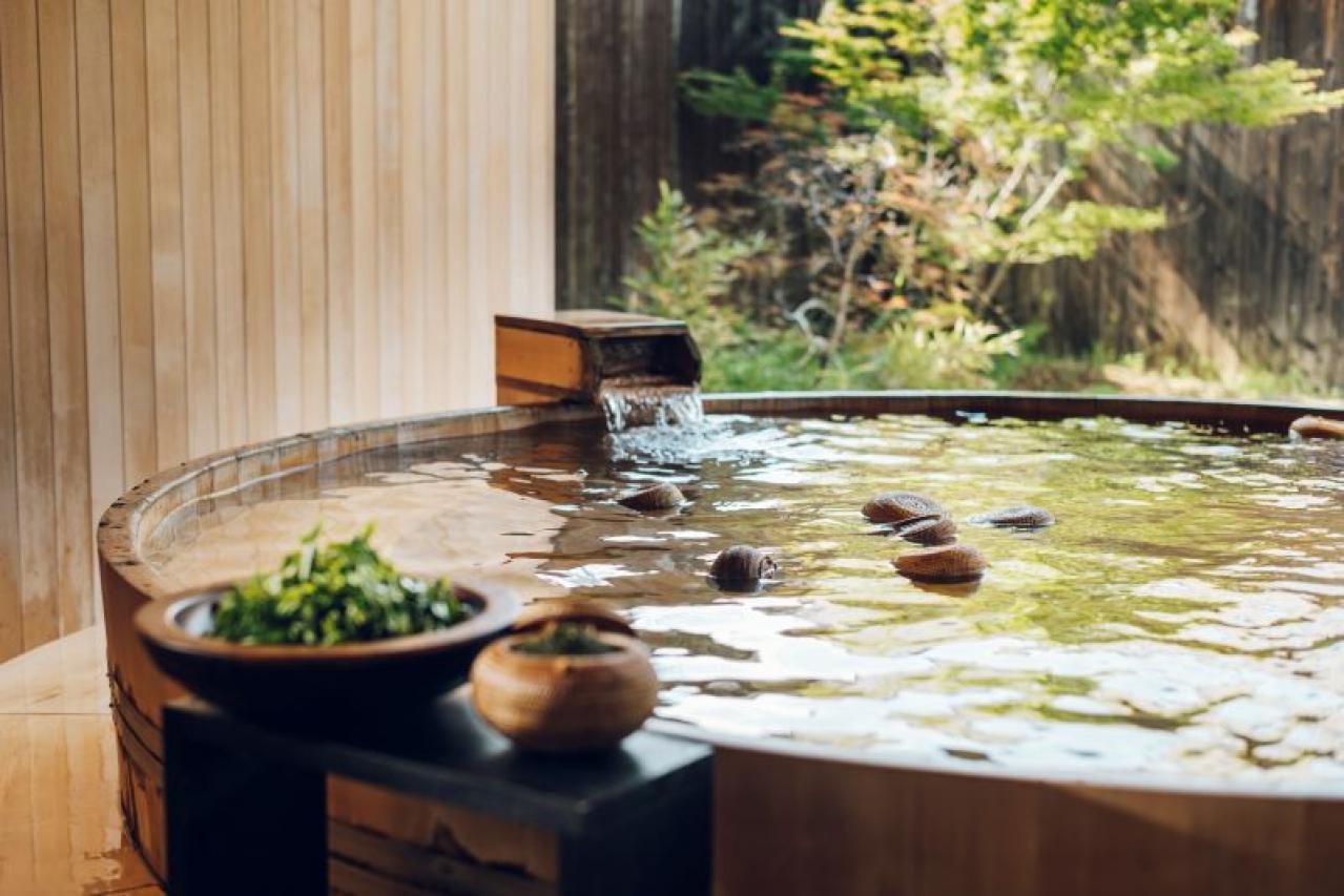 【心と体を癒す、温泉宿紀行】定額で温泉三昧が楽しめる「界の定期券」で夏疲れ解消の旅！泉質自慢の「界 霧島」「界 遠州」へ（画像9）