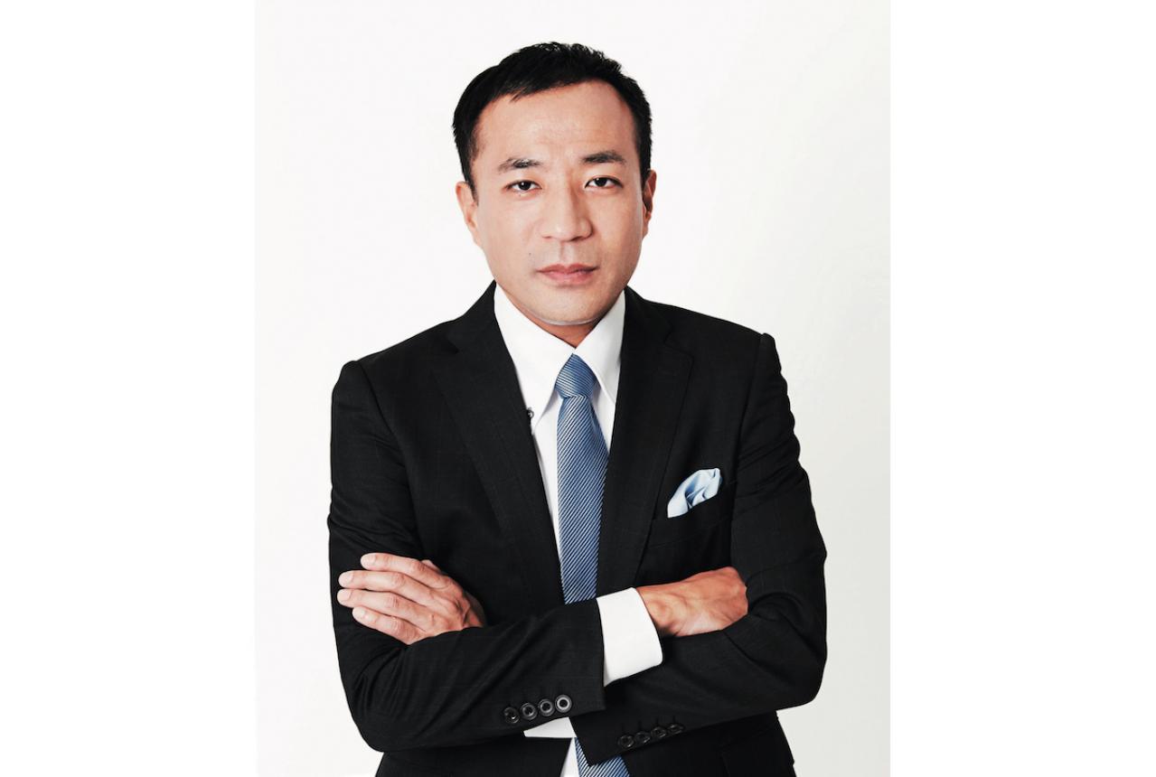 ナイツ・塙 宣之さんのエッセイ「ちょっと変なおじいさん、義父の静夫さんをテーマに書きました」