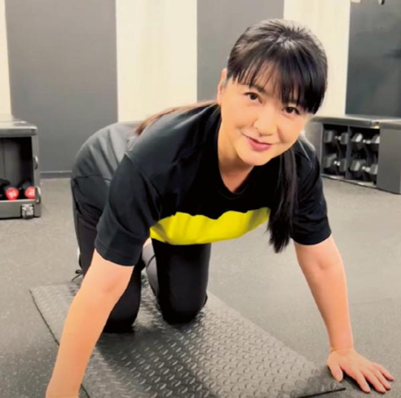 伊藤かずえさんに聞く、50代を過ぎてからのダイエットと筋トレ。日産シーマのレストアをきっかけに、自分発信できるYouTubeにも夢中！（画像2）