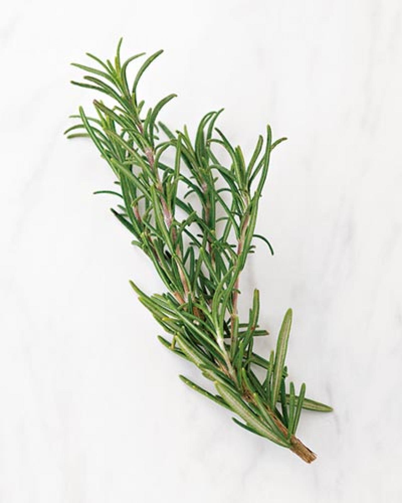 体と心に効く、ローズマリーレシピ４選。至福の「ローズマリーから揚げ」の作り方も（画像3）