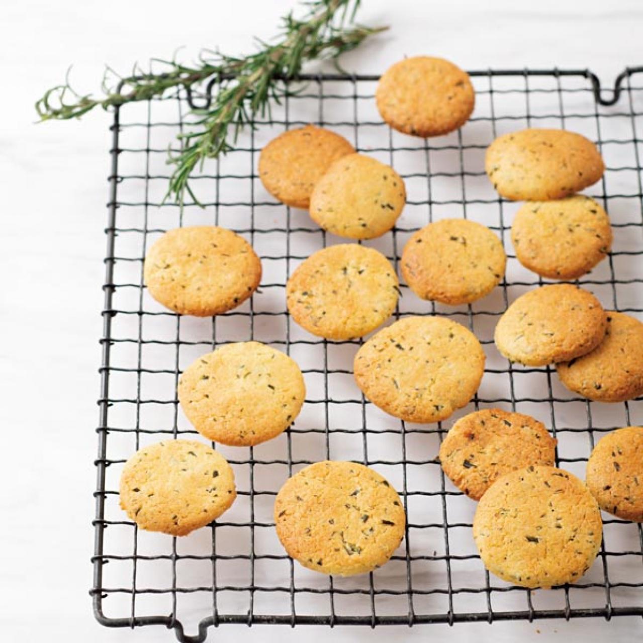 体と心に効く、ローズマリーレシピ４選。至福の「ローズマリーから揚げ」の作り方も（画像7）