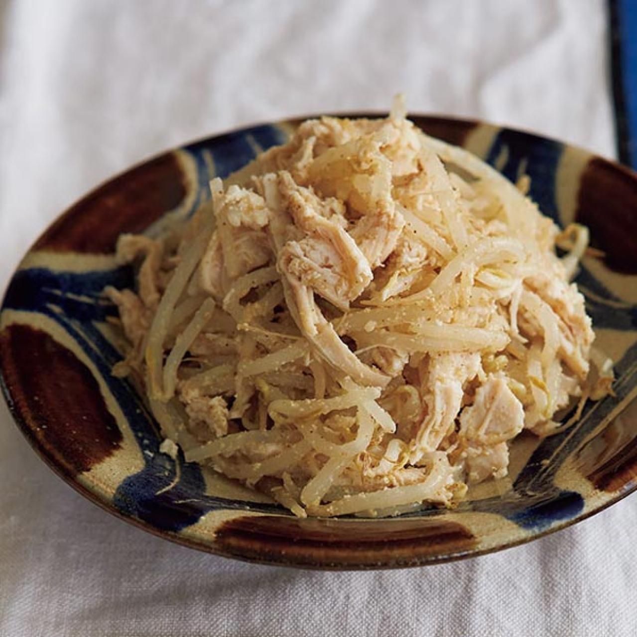【サラダチキン】で作る簡単＆ヘルシーなサラダレシピ2選｜上田淳子さんのラクするご自愛ごはん（画像2）