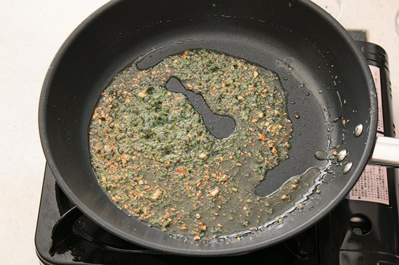 絶品【ペペロンチーノ】。おいしさの決め手は油と塩にあり｜「パスタ世界一」弓削シェフの至福の家イタリアン（画像4）