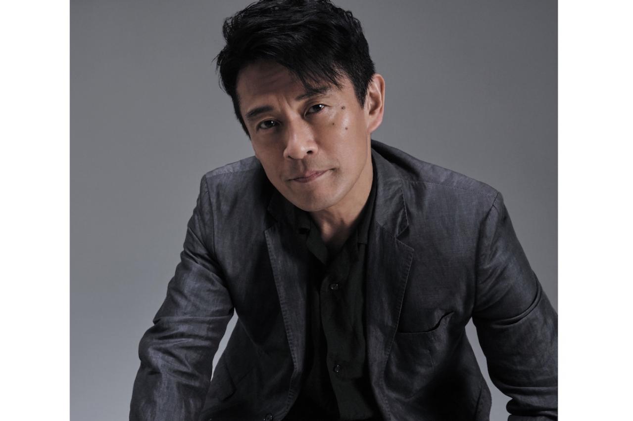 内野聖陽さんが50代半ばになって思うこと。「若い頃はただがむしゃらだった。 今は力みがとれてきたかも」