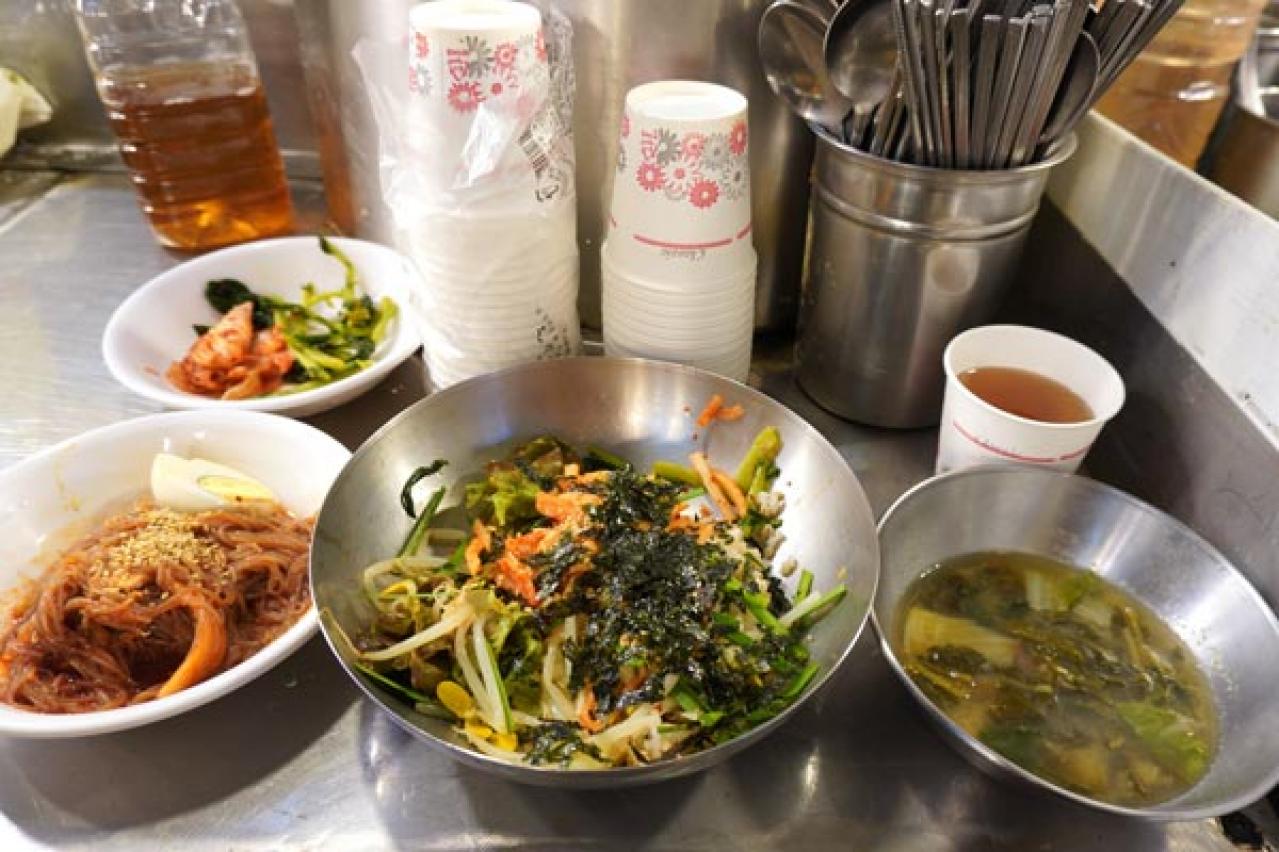 ソウル観光の定番  南大門市場で買い物＆食事。ニューオープンのBTS公式ストアもチェック！（画像6）