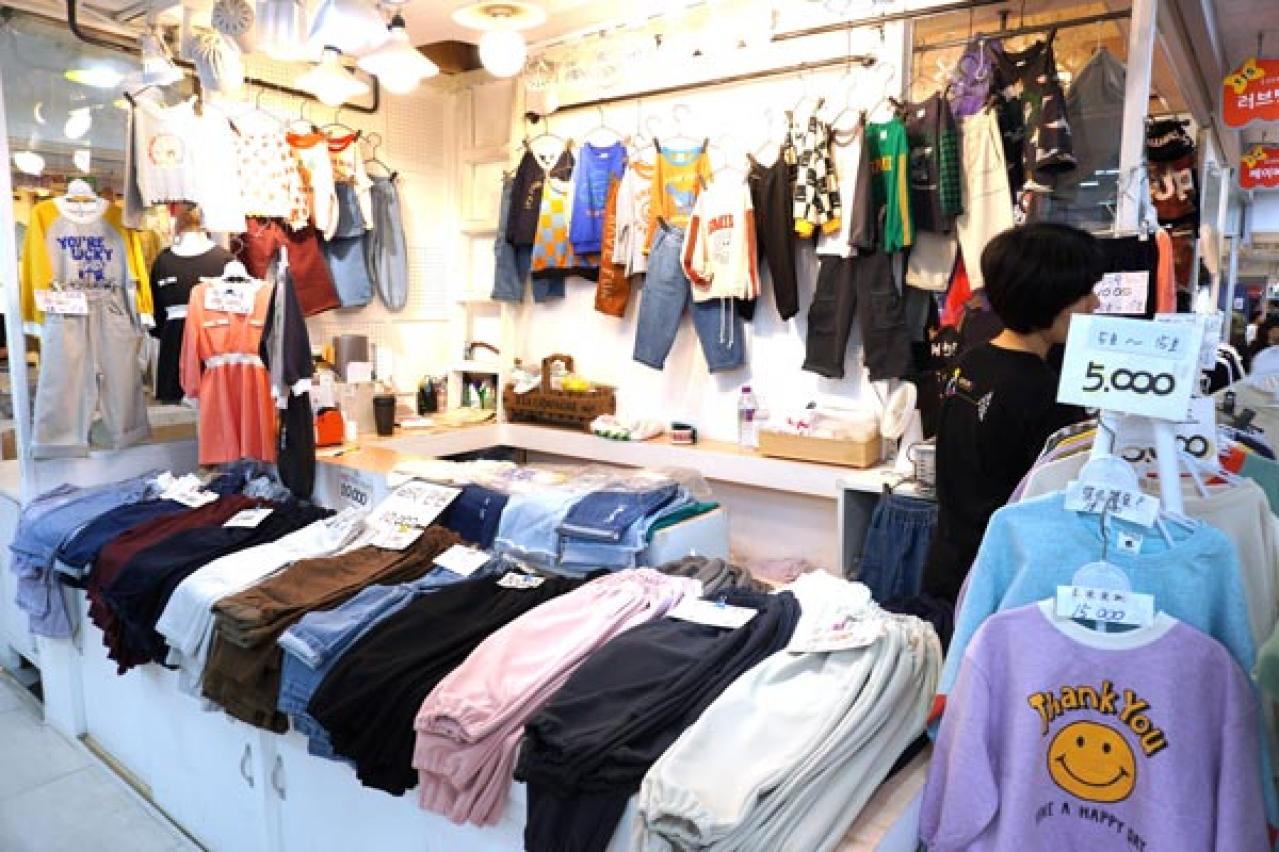 ソウル観光の定番  南大門市場で買い物＆食事。ニューオープンのBTS公式ストアもチェック！（画像16）