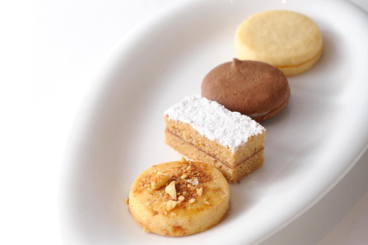 口の中で優しくほろほろ…！名家ハプスブルク家の名を冠したクッキーとは？【料理家の人気のお取り寄せ】