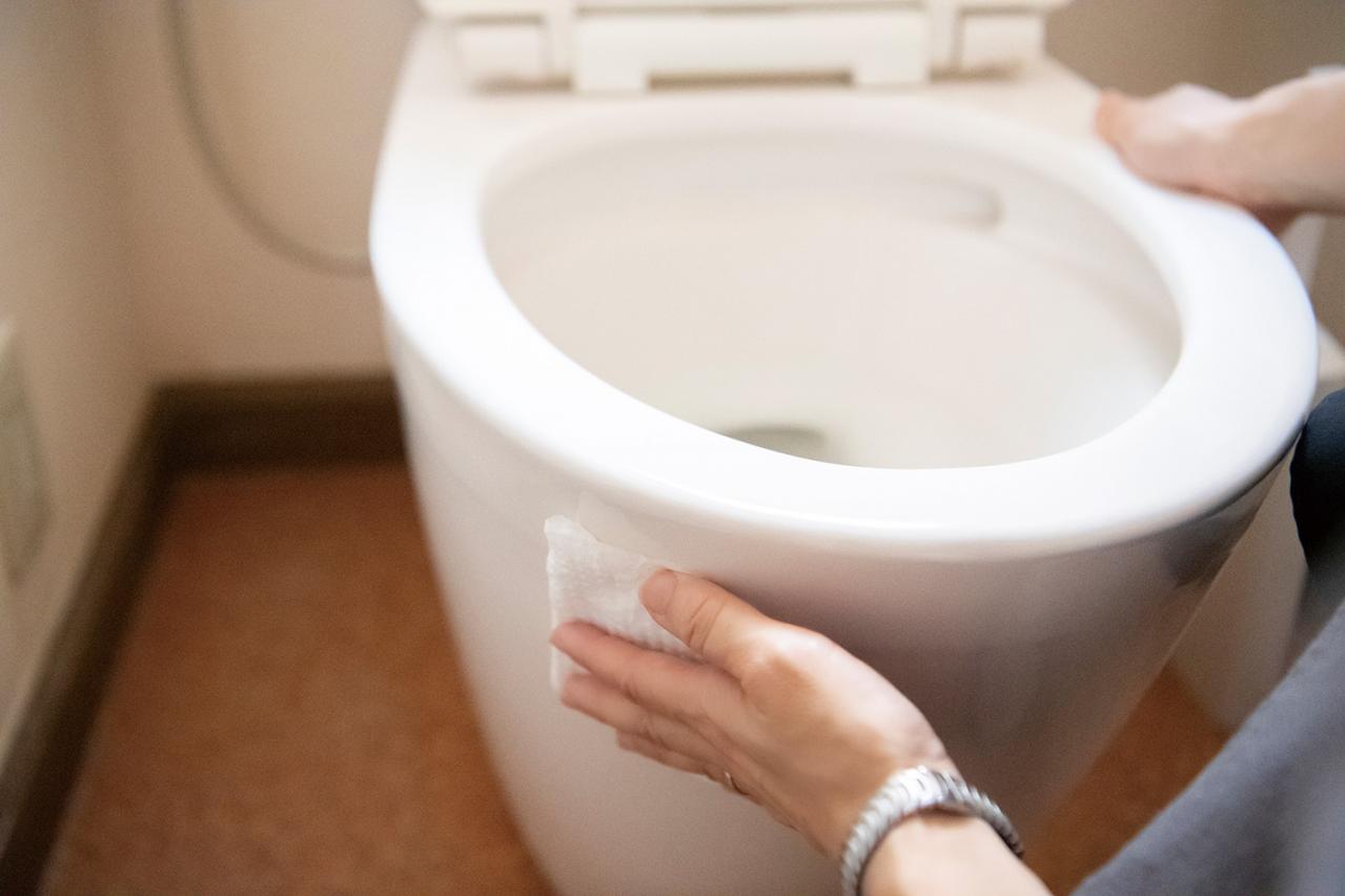 【トイレのついで掃除】このひと手間でニオイとしつこい汚れを防げる！（画像5）